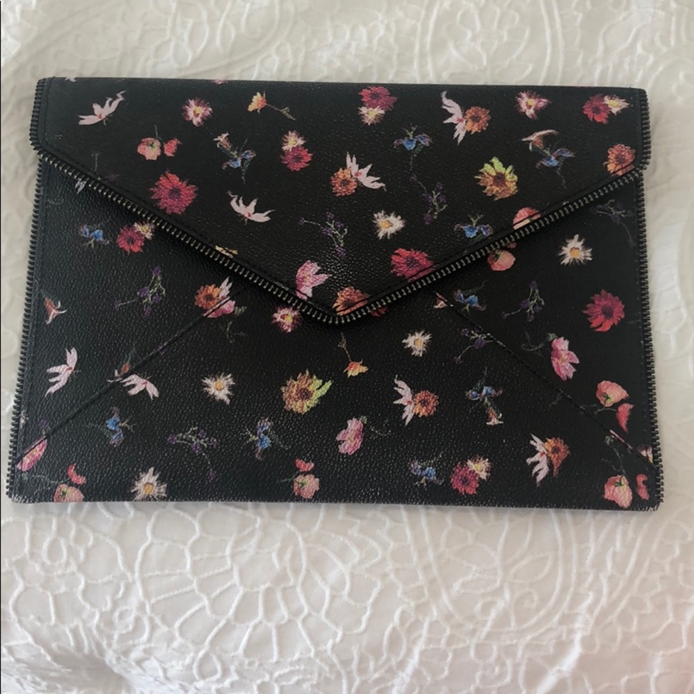 Leo clutch
